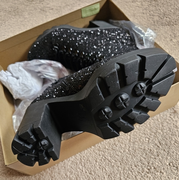 Boots - Picture 2 of 3